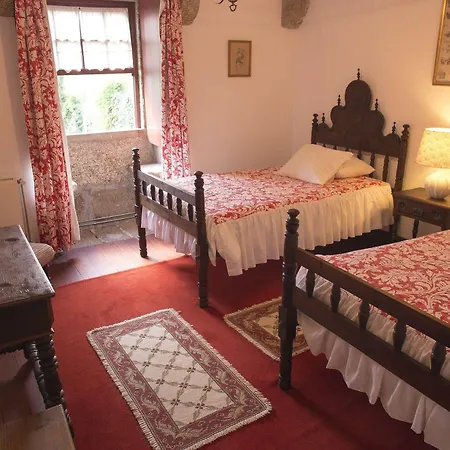 Maison d'hôtes Paco De Pombeiro - Turismo De Habitacao 4*